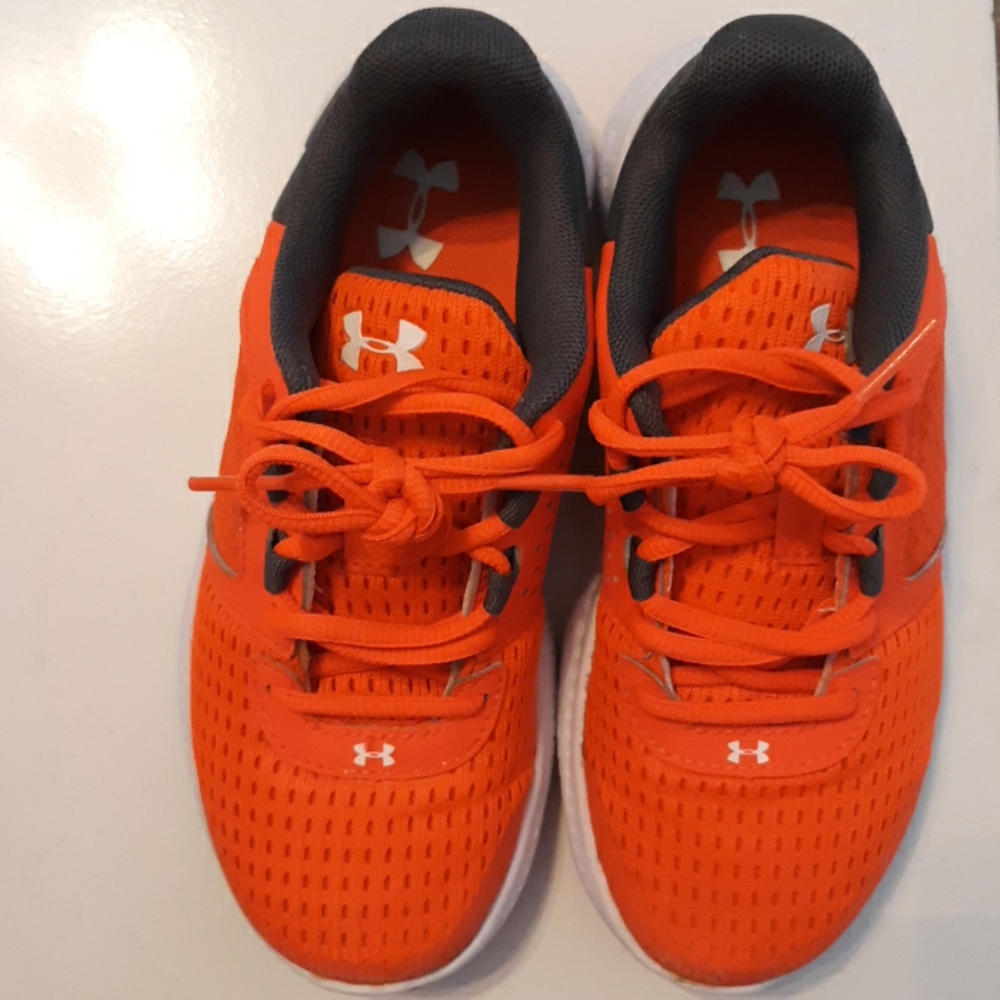 Under Armour size 13